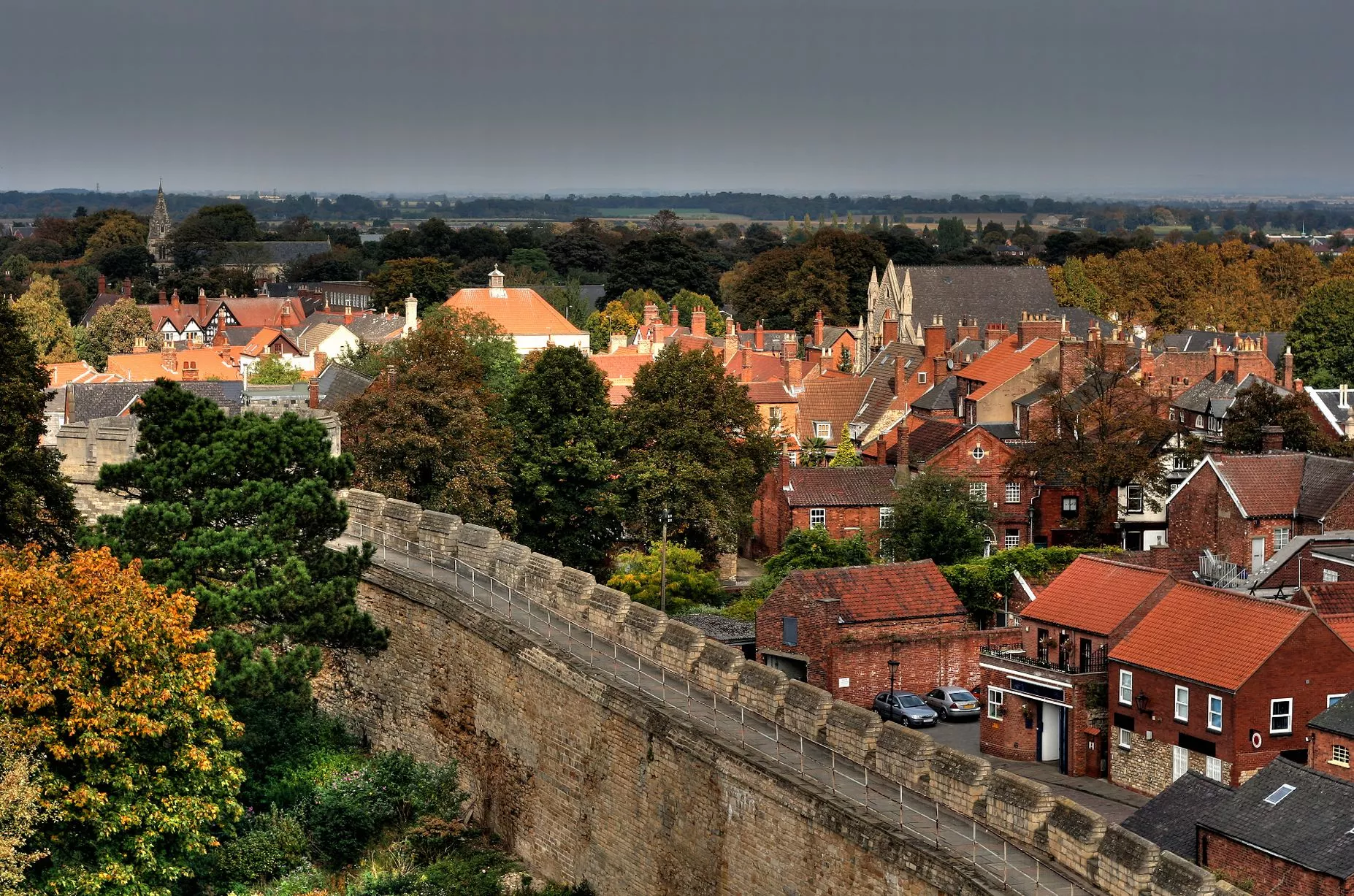 🌳 The West End of Lincoln: The Ultimate Student Living Guide